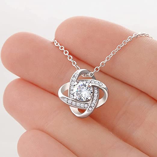 DISEÑO PREMIUM! COLLAR NUDO DE AMOR